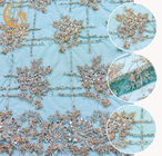 Ręcznie robiony haft z koralikami na zamówienie symetryczny wzór