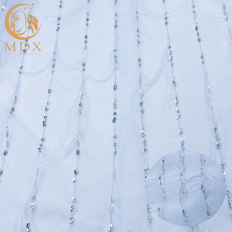Wspaniała tkanina z koronki haftowanej z piór Błyszczące cekiny Długość 91,44 cm
